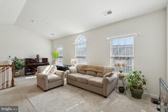 42116 Piebald Square in Aldie, VA - Building Photo - Building Photo