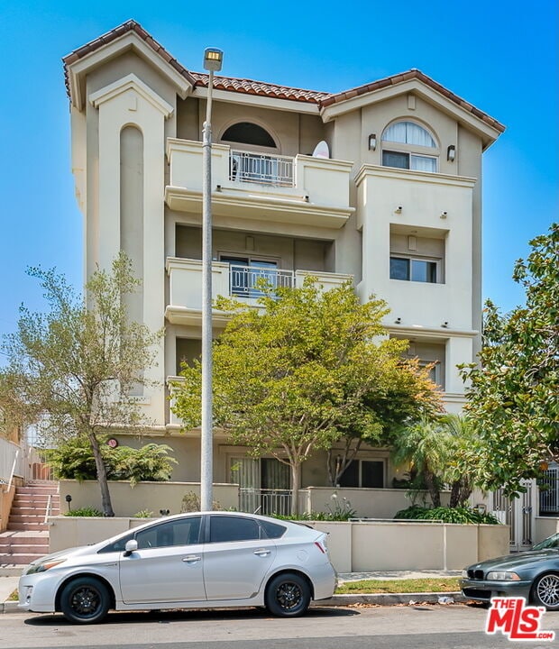 property at 1409 Armacost Ave