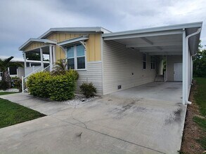 215 Caviller Ct in North Fort Myers, FL - Building Photo - Building Photo