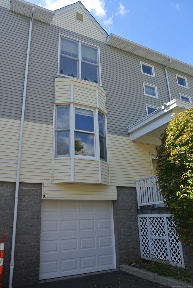 130 Winchester Ave in New Haven, CT - Building Photo - Building Photo