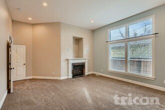 12407 NW 48th Ct in Vancouver, WA - Building Photo - Building Photo