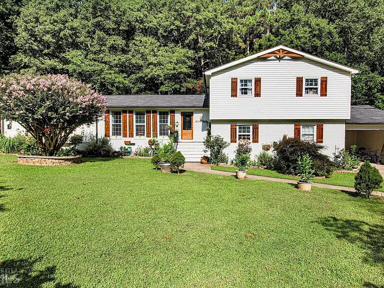 1307 Wildwood Dr in Griffin, GA - Building Photo