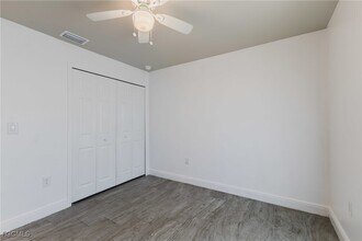 2403-2405 Maple Ave in Ft. Myers, FL - Building Photo - Building Photo