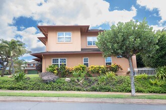 2 Tulip Pl in Lahaina, HI - Building Photo - Building Photo