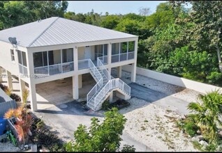 197 Adobe Casa Ct Dr in Tavernier, FL - Building Photo - Building Photo