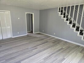 Serenity Montreat Village in Arab, AL - Building Photo