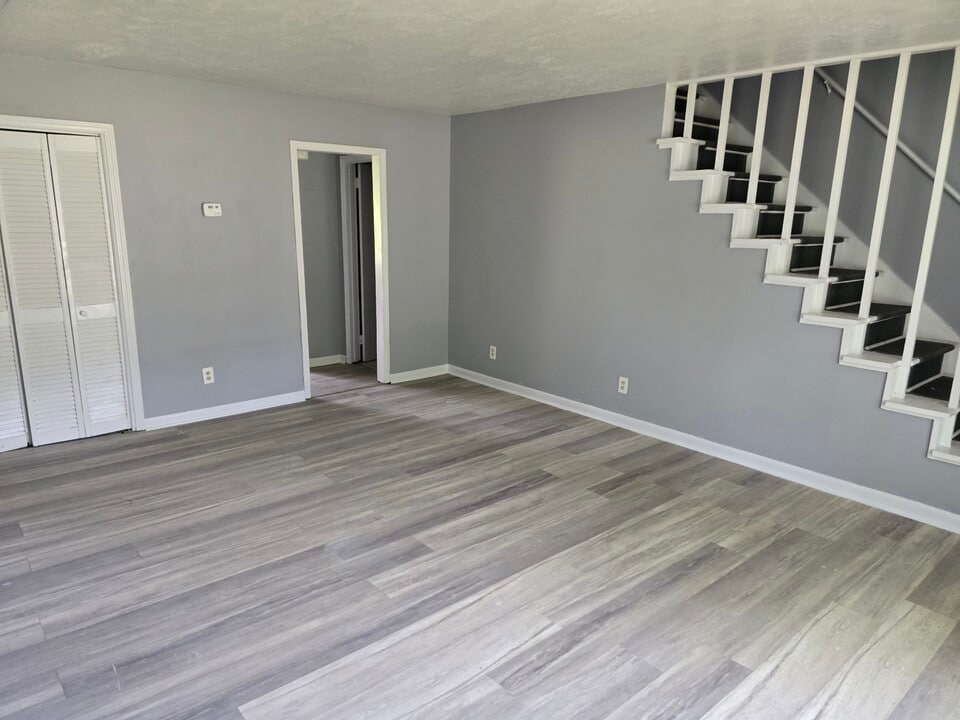 Serenity Montreat Village in Arab, AL - Building Photo