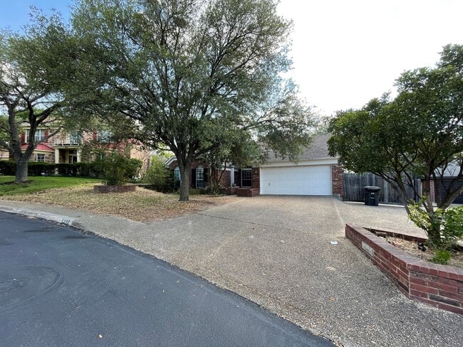 822 Amberstone Dr in San Antonio, TX - Building Photo - Building Photo