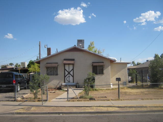 1221 E Portland in Phoenix, AZ - Building Photo