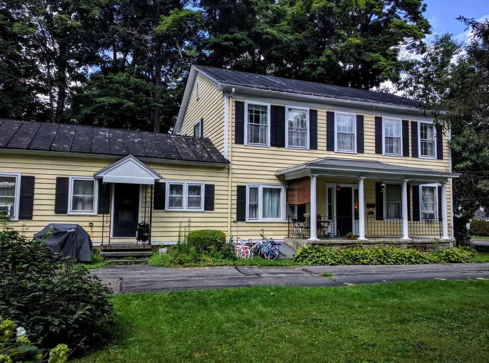 92 S Main St, Unit 3 Photo