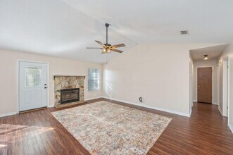 423 Northview Ln in Crestview, FL - Building Photo - Building Photo