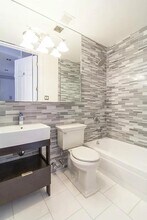 214 E 9th St in New York, NY - Building Photo - Building Photo