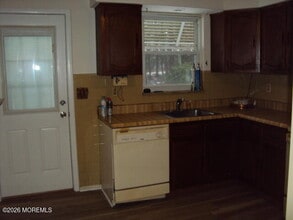 4B Oxford Pl in Manchester Township, NJ - Building Photo - Building Photo