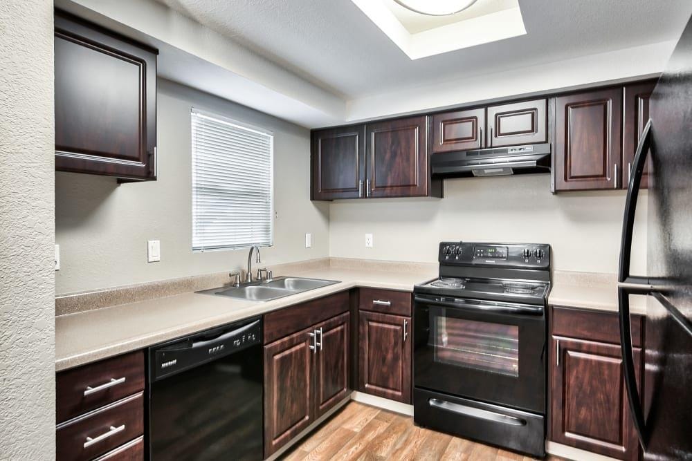 The Lodge at McCarran Ranch Apartment Homes in Reno, NV - Foto de edificio