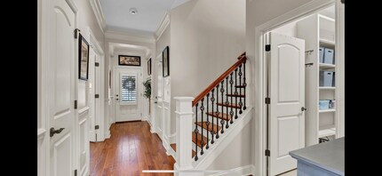 437 Chapel Grove Ln in Knoxville, TN - Foto de edificio - Building Photo