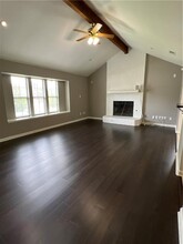 1903 Oxford Blvd in Round Rock, TX - Foto de edificio - Building Photo