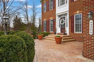 43286 Canal Creek Pl in Leesburg, VA - Building Photo - Building Photo