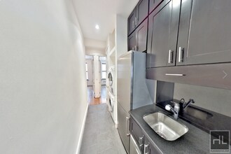 W 51ST ST. in New York, NY - Building Photo - Building Photo