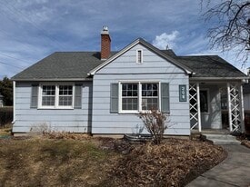 208 S 13th Ave in Pocatello, ID - Building Photo