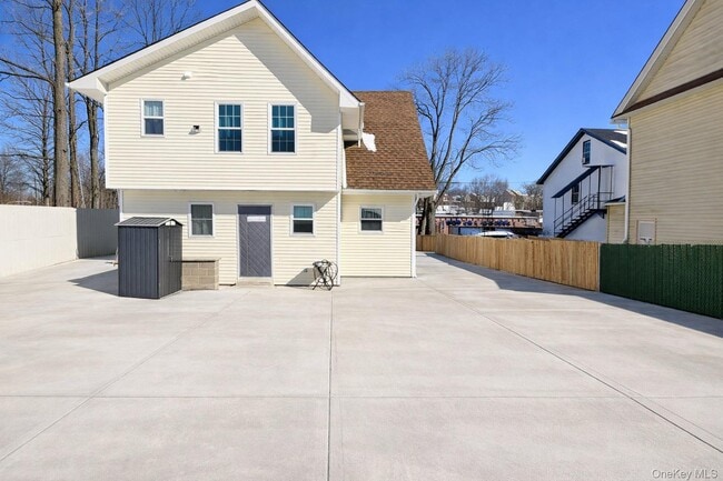 79 Monhagen Ave in Middletown, NY - Building Photo - Building Photo