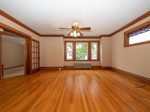 32 Rangeley Rd in Arlington, MA - Building Photo - Building Photo
