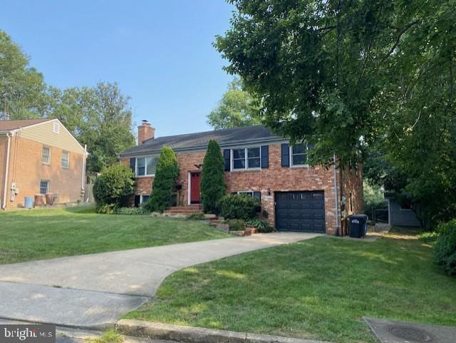 2205 Colonial Woods Dr in Alexandria, VA - Foto de edificio - Building Photo