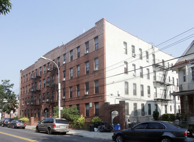 879 Lenox Rd in Brooklyn, NY - Foto de edificio - Building Photo