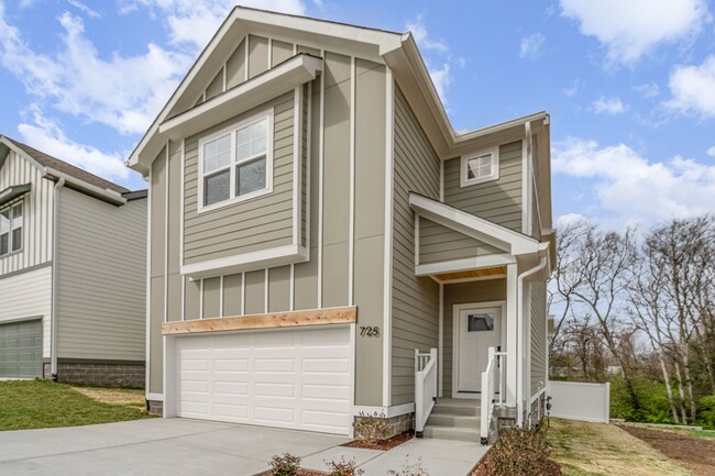 725 Caraway Ln in Nashville, TN - Building Photo - Building Photo