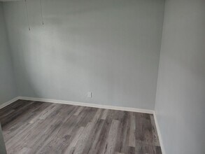 1405 Yosemite Dr in Bakersfield, CA - Building Photo - Building Photo