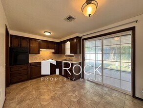 709 NW 15th St in Moore, OK - Building Photo - Building Photo