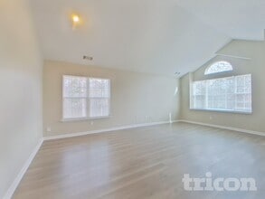 4122 Autumn Lake Dr in Buford, GA - Building Photo - Building Photo