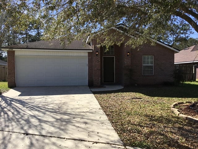 property at 2702 Fox Creek Dr E