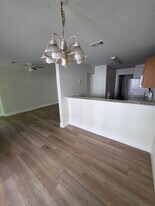 512 13th Pl, Unit 512 in Vero Beach, FL - Building Photo