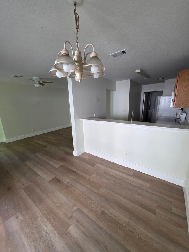 512 13th Pl, Unit 512