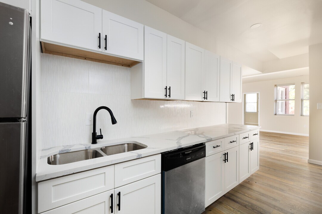 5909 Cates Ave in St. Louis, MO - Foto de edificio