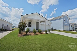 251 Shade Tree Dr in Richmond Hill, GA - Building Photo - Building Photo