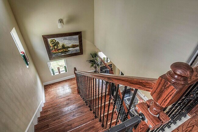 property at 1137 W 24th St