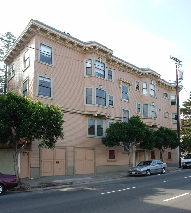 1285 Oak St in San Francisco, CA - Building Photo