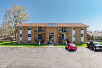 828 Holly Gardens in Fulton, NY - Building Photo - Building Photo