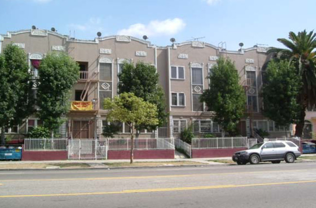 406 - 412 S Rampart Blvd in Los Angeles, CA - Building Photo - Building Photo