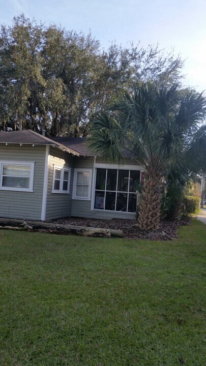 307 NW 15th St in Gainesville, FL - Foto de edificio
