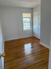 16-18-18 N Front St in Bergenfield, NJ - Building Photo - Building Photo