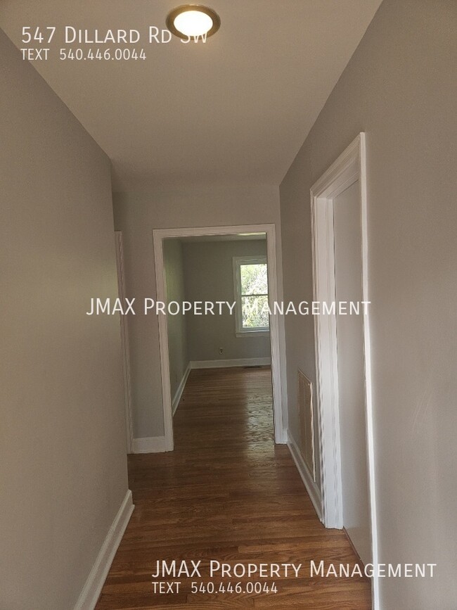 547 Dillard Rd SW in Roanoke, VA - Building Photo - Building Photo