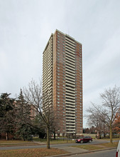 Carrington Tower Condominium in Toronto, ON - Building Photo - Building Photo