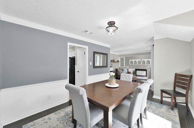 223 Birchwood Dr in Spring, TX - Building Photo - Building Photo