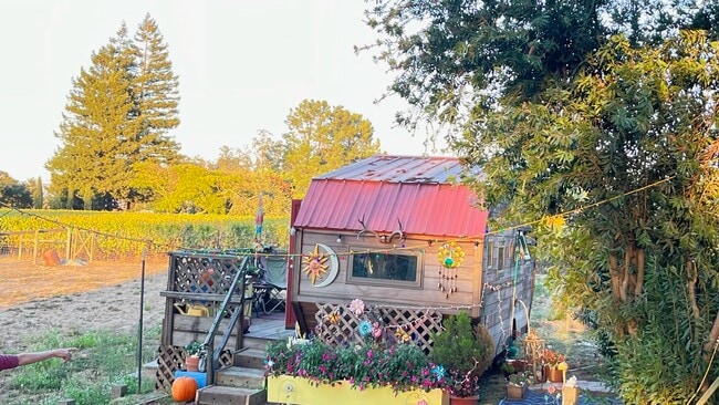 property at 5819 Blank Rd