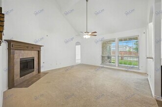 8549 Meadow Sweet Mdw in Desoto, TX - Building Photo - Building Photo