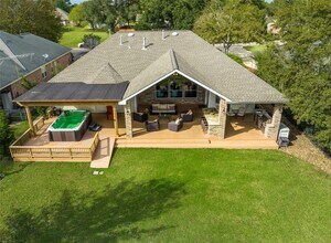 9698 E Shore Dr in Willis, TX - Building Photo - Building Photo