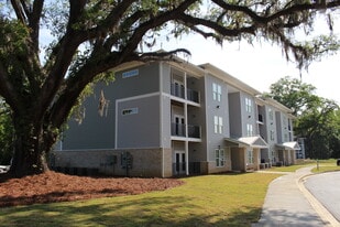 Richmond Place Apartments