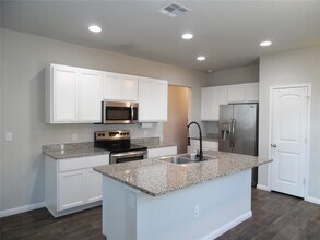 604 Independence Ave in Liberty Hill, TX - Building Photo - Building Photo